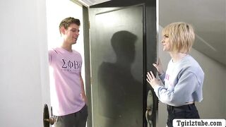 Shemale blonde lets her fellow frat mate bareback her wet ass